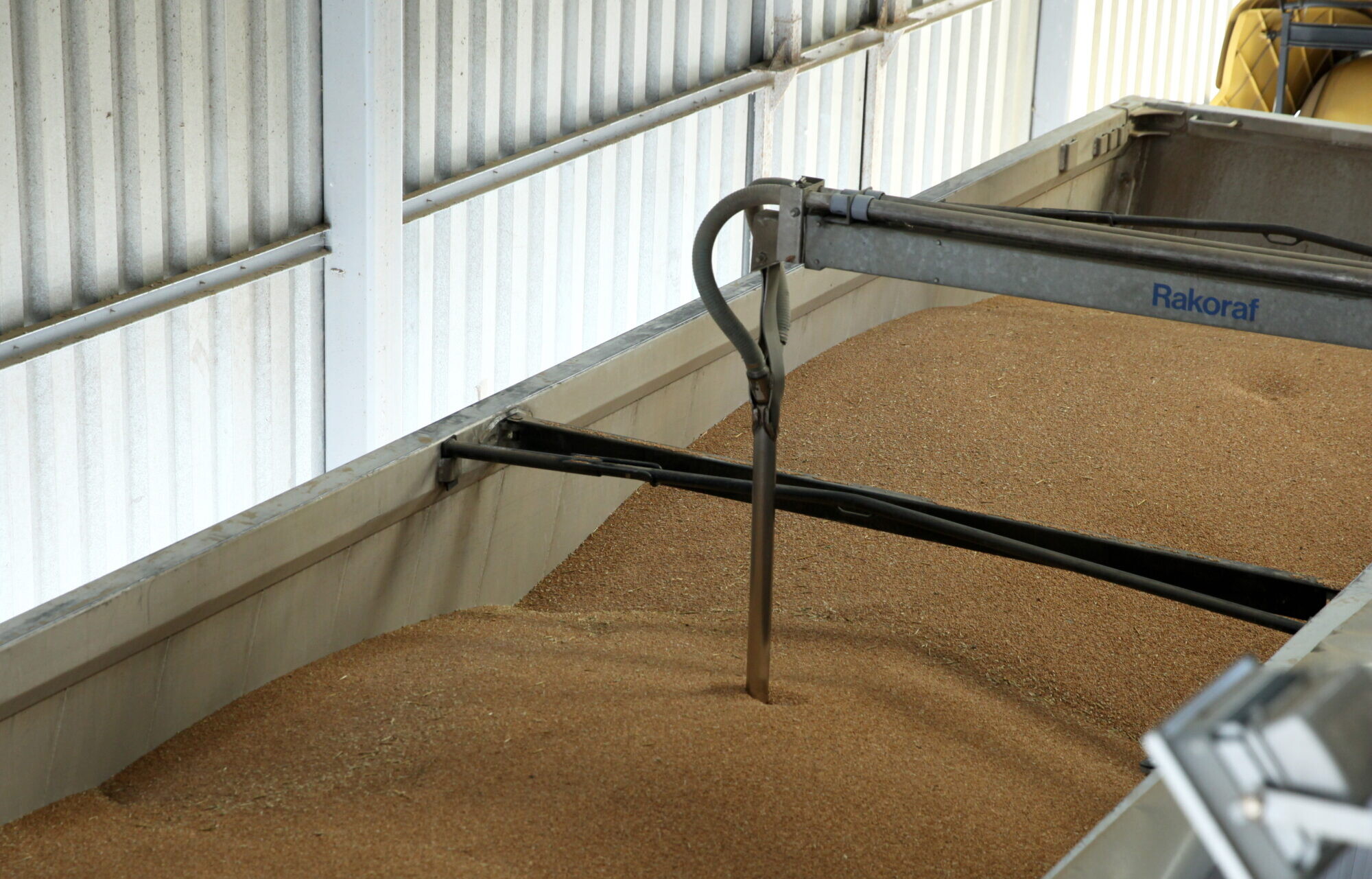 Koalīcija vienojas aizliegt Krievijas un Baltkrievijas graudu importu Latvijā