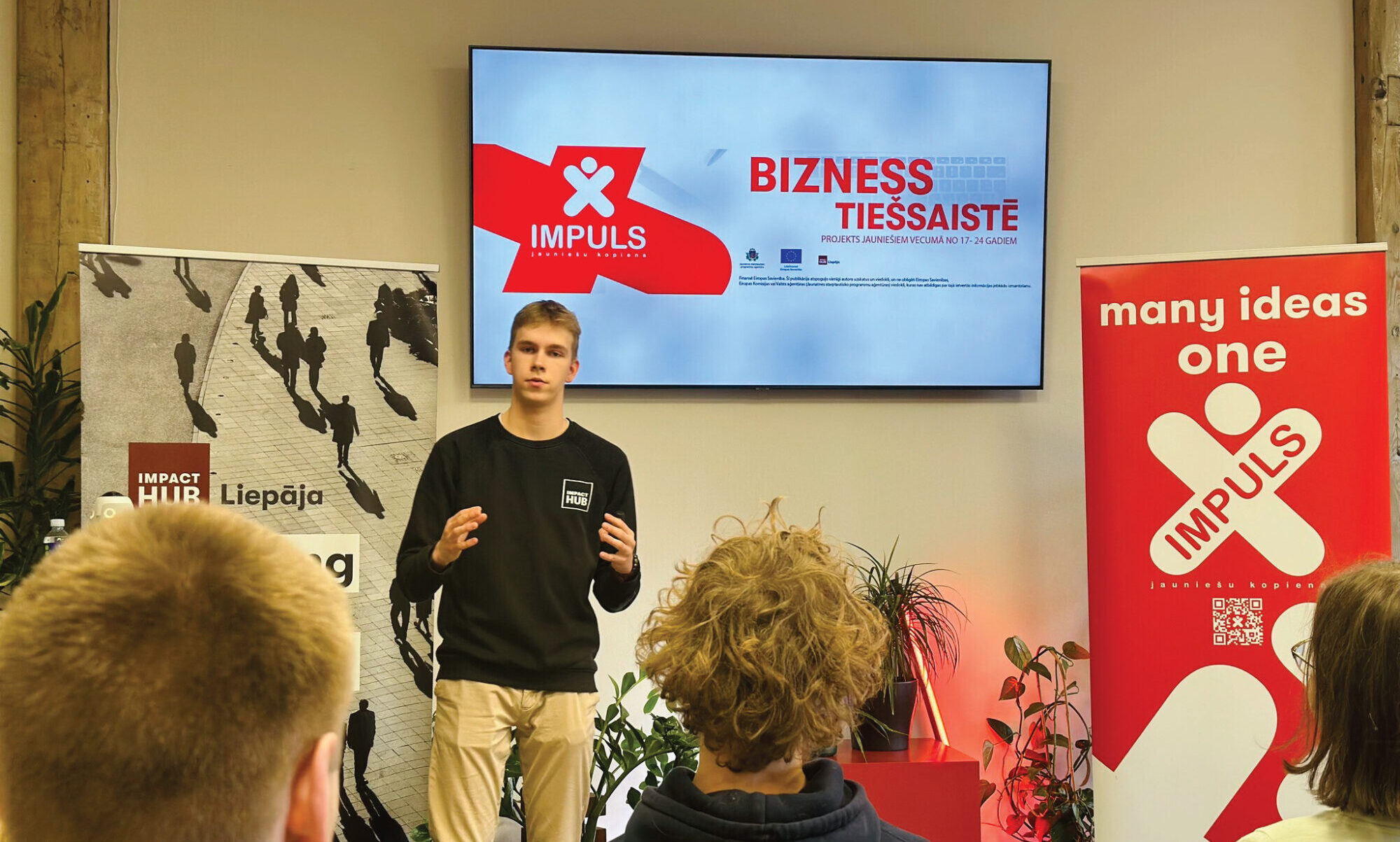 Biedrība “Impact Hub” uzsāk tiešsaistes uzņēmējdarbības attīstīšanas projektu jauniešiem