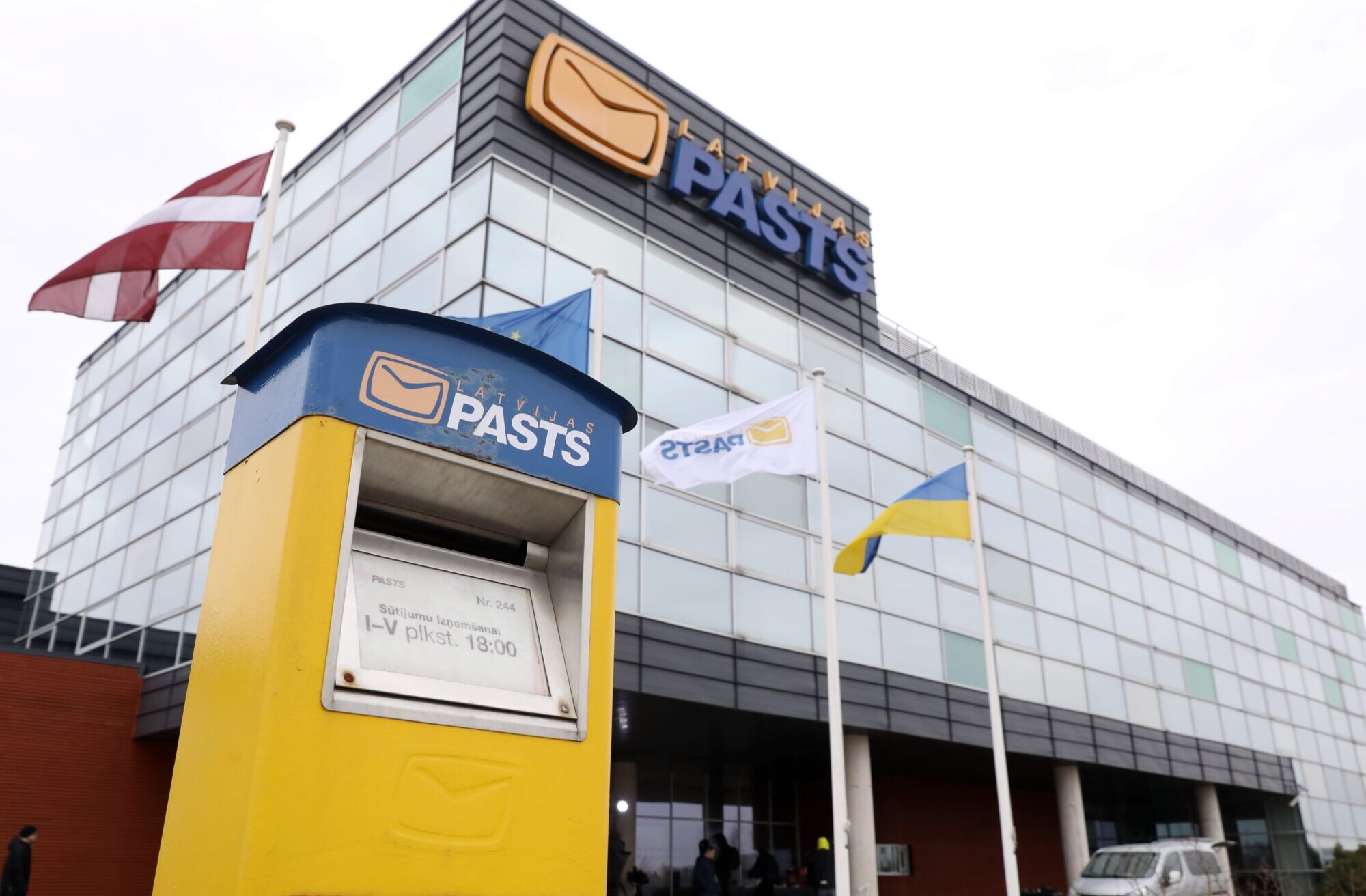 Atkāpusies “Latvijas pasta” padome
