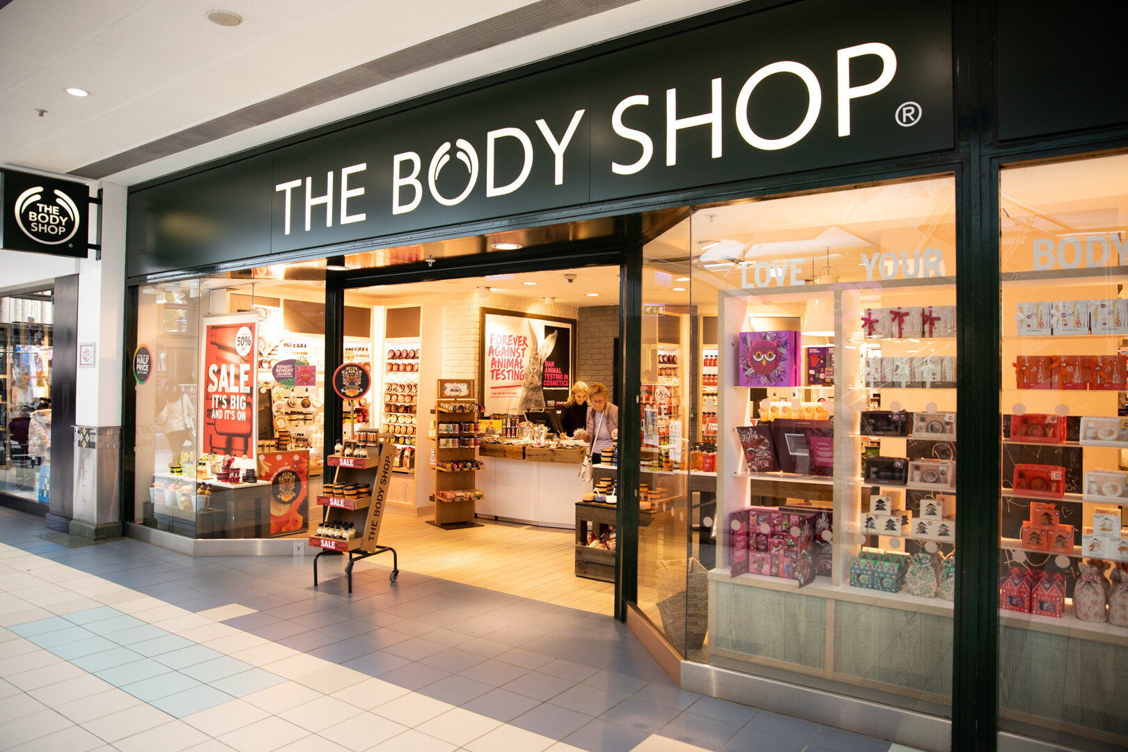 “Body Shop” Lielbritānijā slēgs vēl 75 veikalus