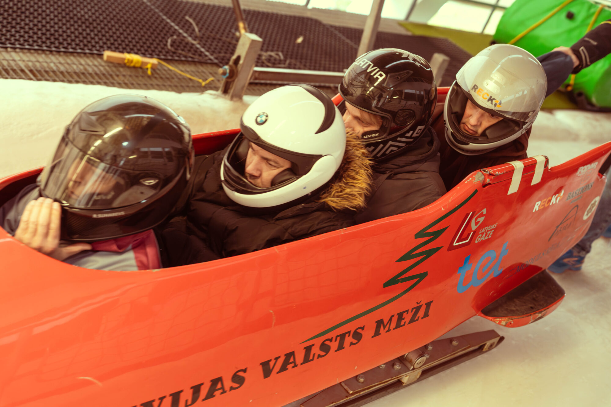 Liepājas teātrī tapis iestudējums par Latvijas bobsleja pirmsākumiem