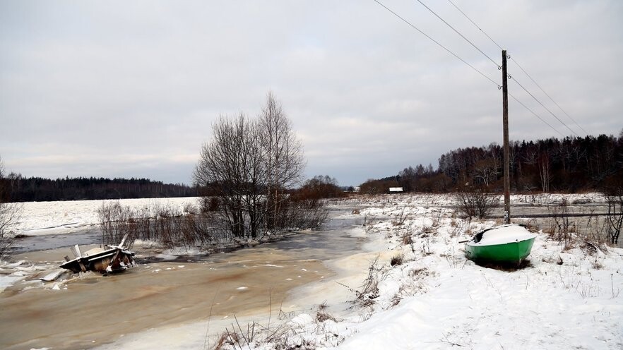 Daugavā pie Zeļķu tilta ūdens līmenis kopumā cēlies par pieciem metriem
