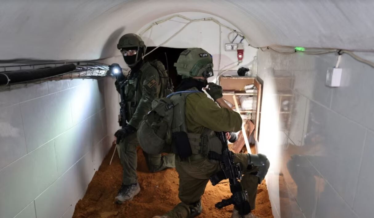 Izraēla: Zem ANO Palestīniešu bēgļu lietu aģentūras mītnes Gazā atrasts “Hamās” tunelis