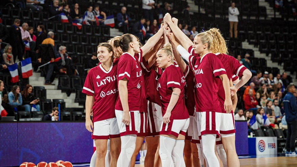 Latvijas basketbolistes gatavojas cīņai ar Izraēlu