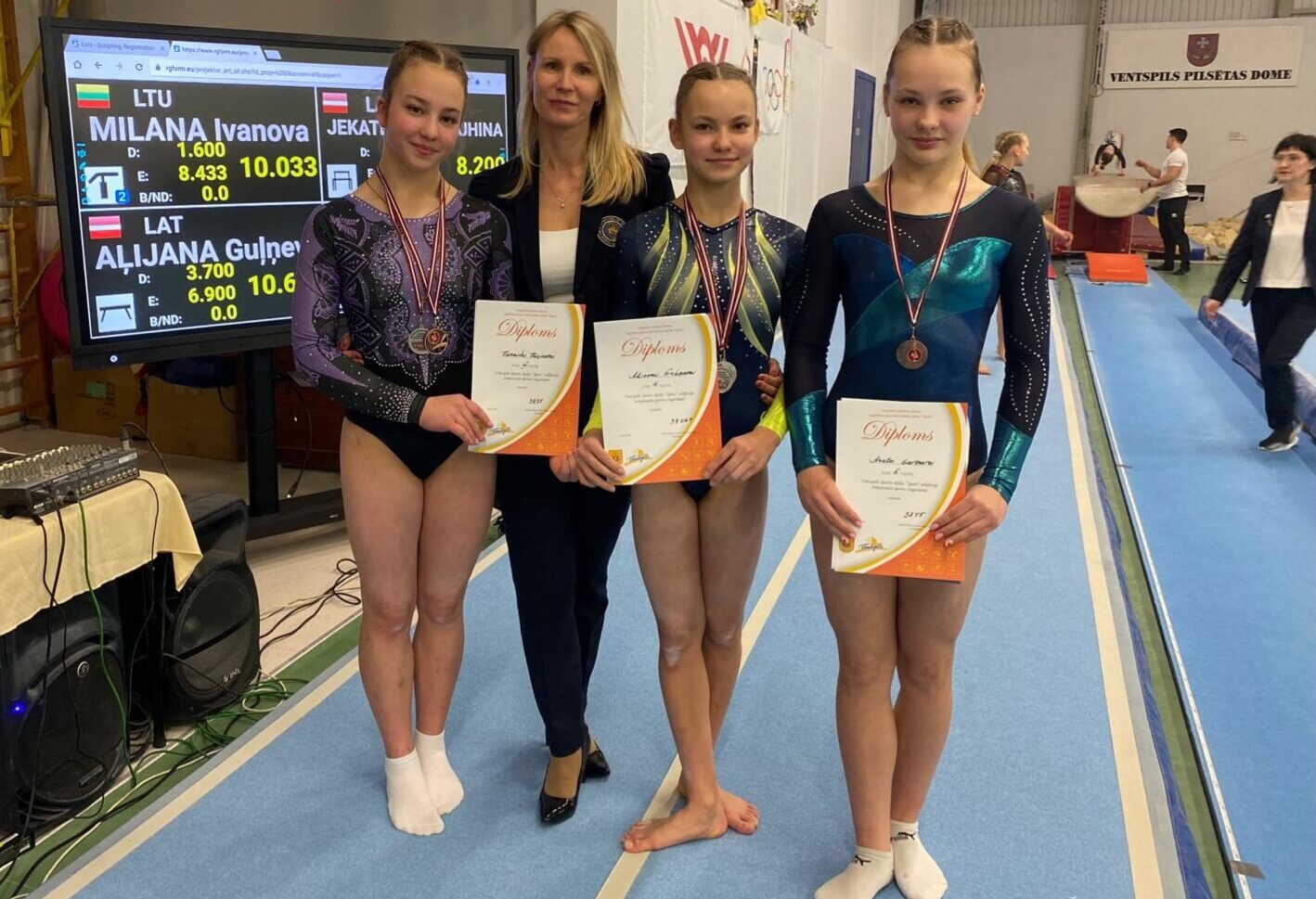 Sporta vingrotājas Ventspilī aizvada pirmās reitinga sacensības šogad