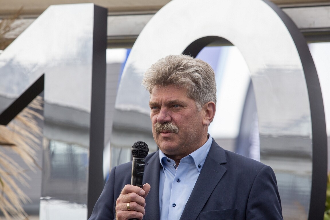 Mārupes mērs Andrejs Ence iztur uzticības balsojumu