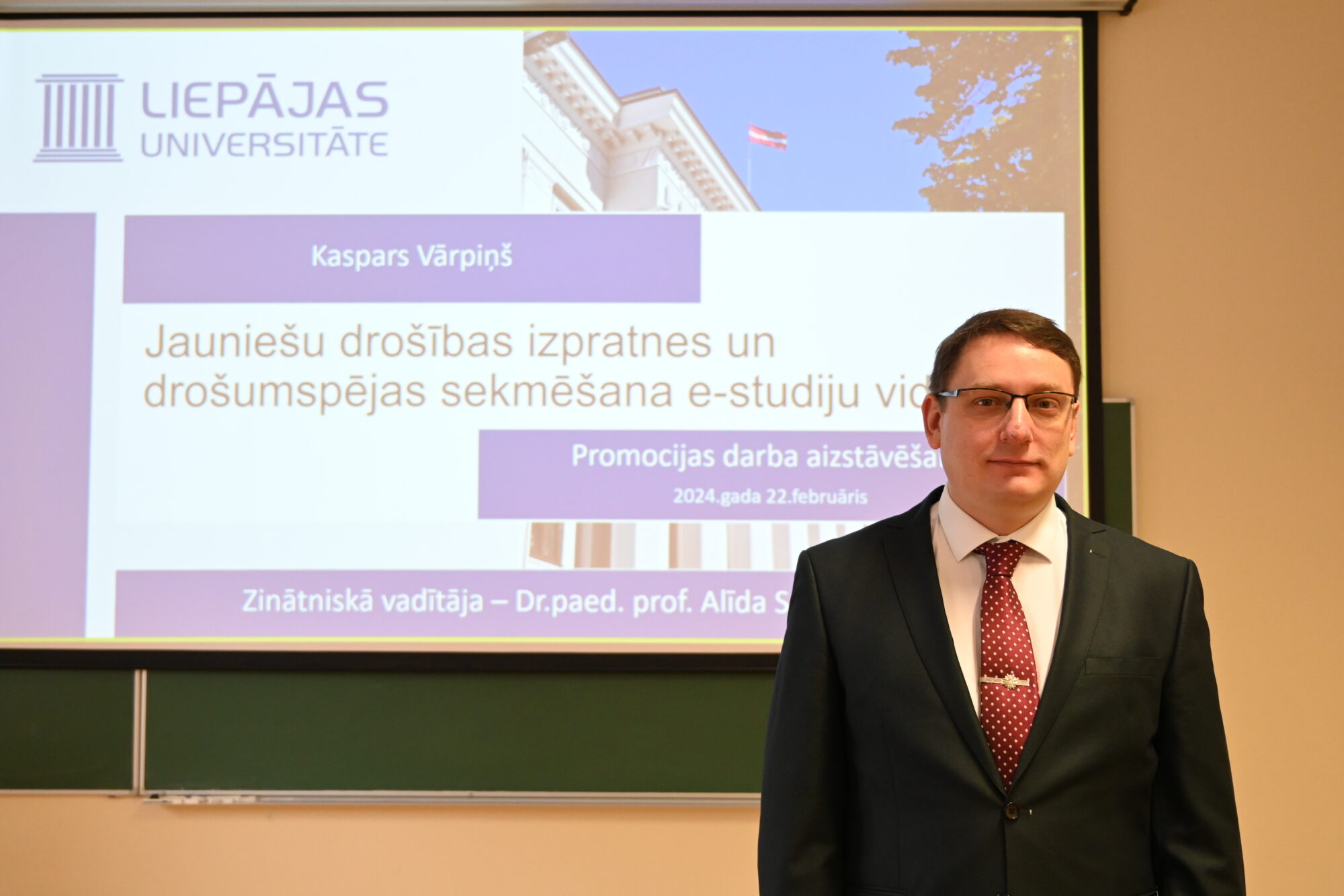 Zinātņu doktora grādu aizstāv Kaspars Vārpiņš