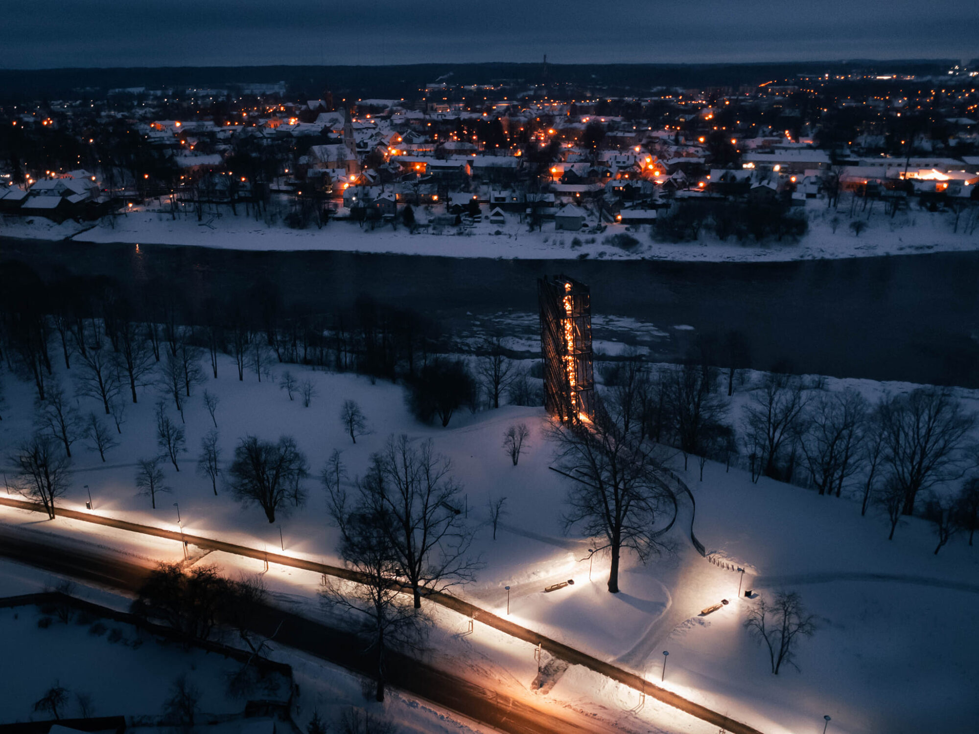 Kuldīgā atklāts jauns skatu tornis