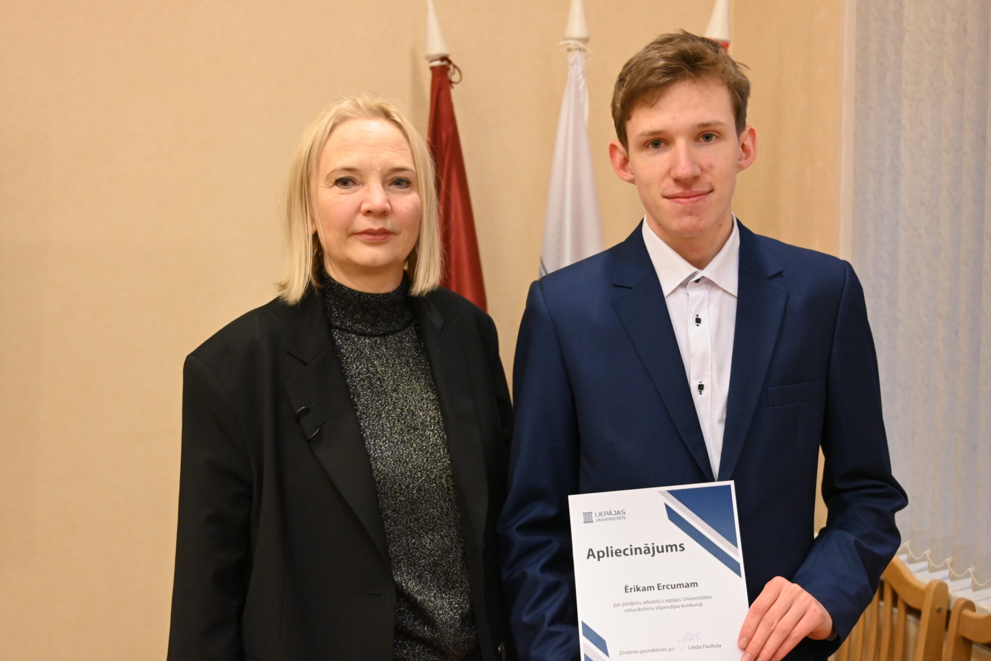 Liepājas Universitātes vidusskolēna stipendiju iegūst Ēriks Ercums