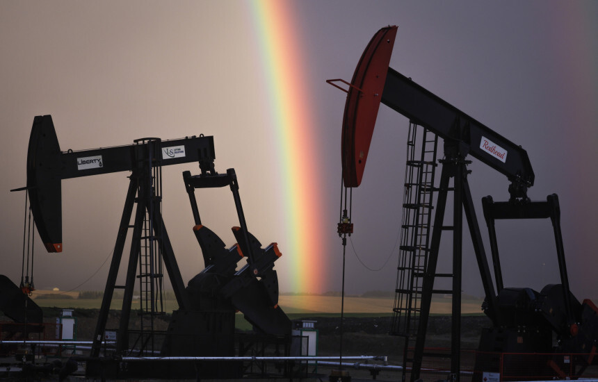 OPEC šogad prognozē spēcīgu globālā naftas pieprasījuma kāpumu