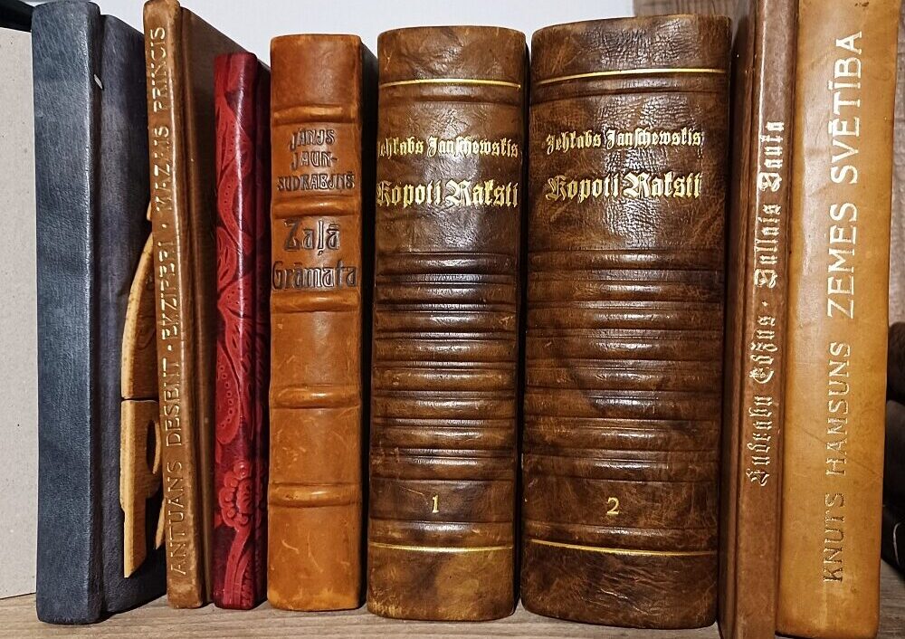 Liepājas muzejā būs skatāma grāmatu oriģinālsējumu izstāde