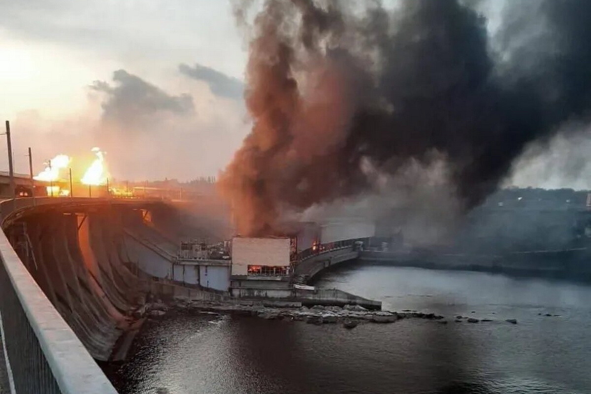 Krievu triecienos cietusi Zaporižjas HES