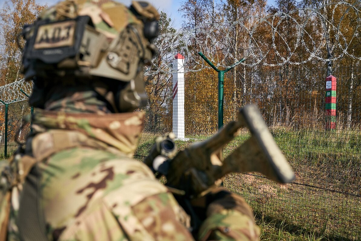 Krievija būtiski samazinājusi militāros resursus Latvijas robežas tuvumā