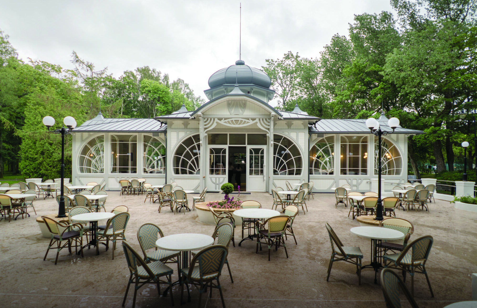 “Parka paviljons” – cilvēku piepildīta vietas vēsture