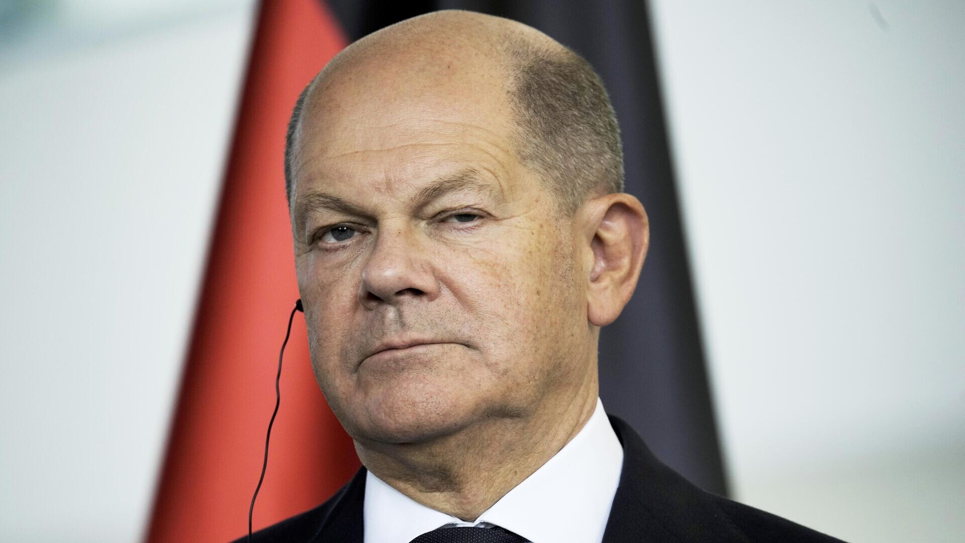 Šolcs atkal apliecina gatavību runāt ar Putinu