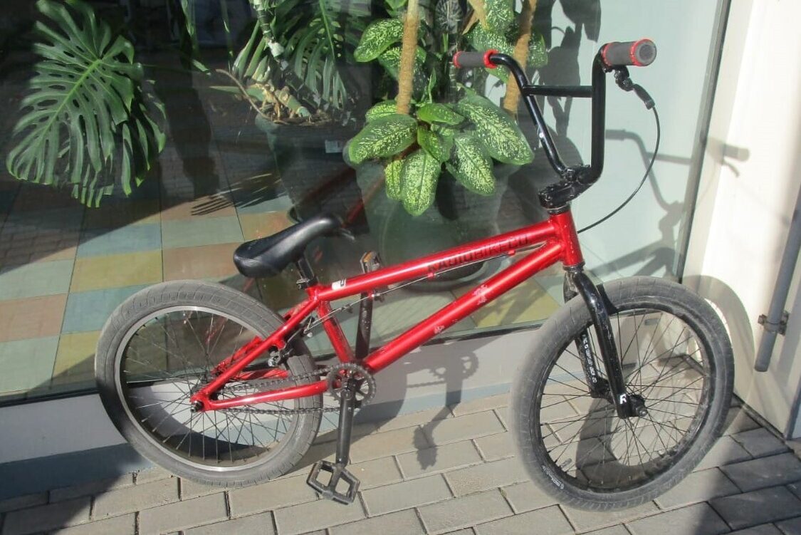 Policija Liepājā aicina atsaukties zādzības aculieciniekus vai velosipēda atradēju
