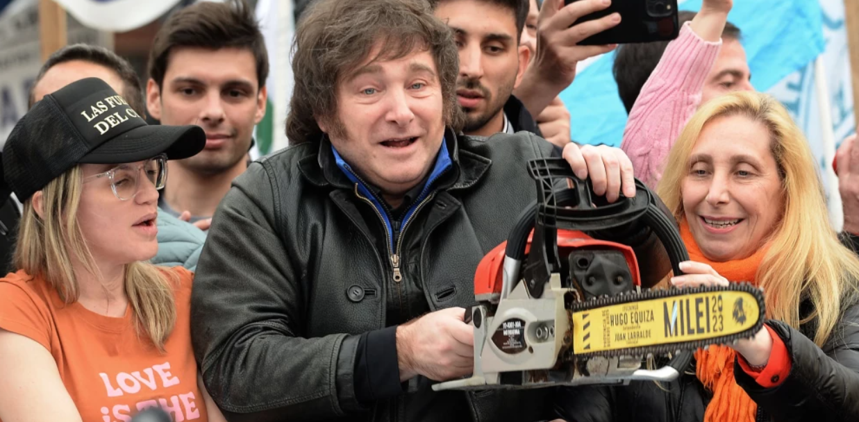 Kolumbija izraida Argentīnas diplomātus tās prezidenta izteikumu dēļ