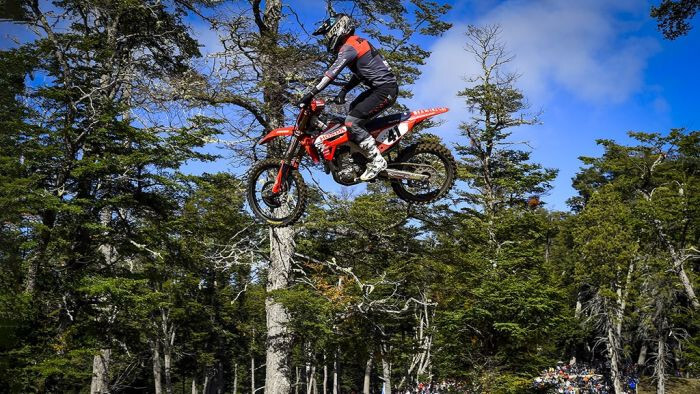 Jonasam devītā vieta Spānijas MXGP posmā