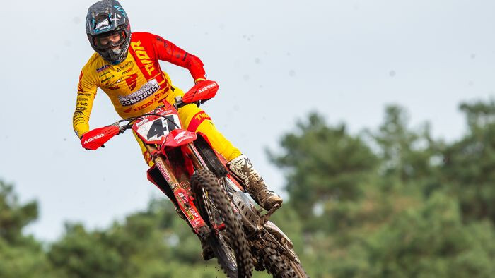 Jonass izstājas “Dutch Masters” motokrosā