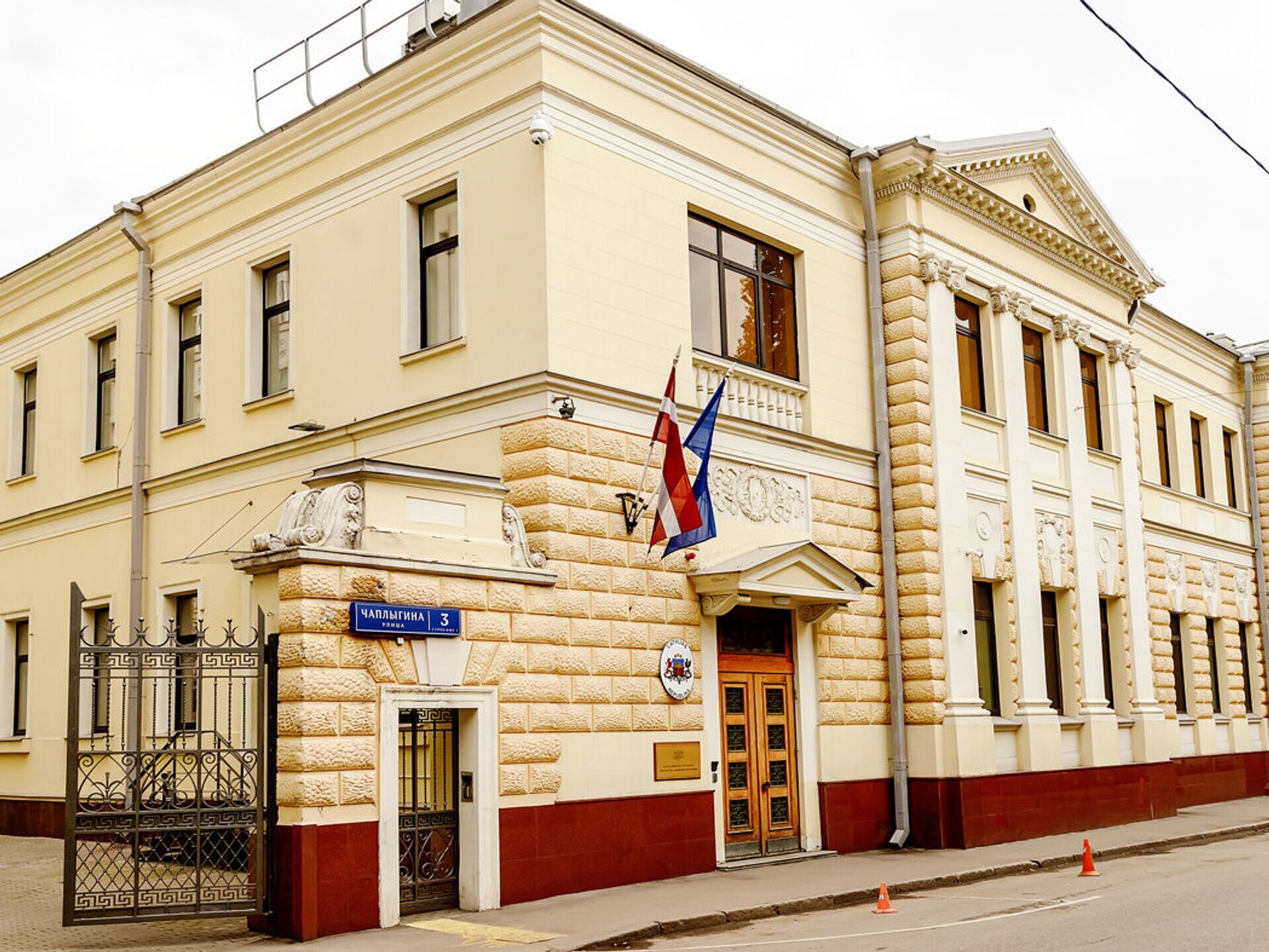 Krievija izraida divus Latvijas diplomātus