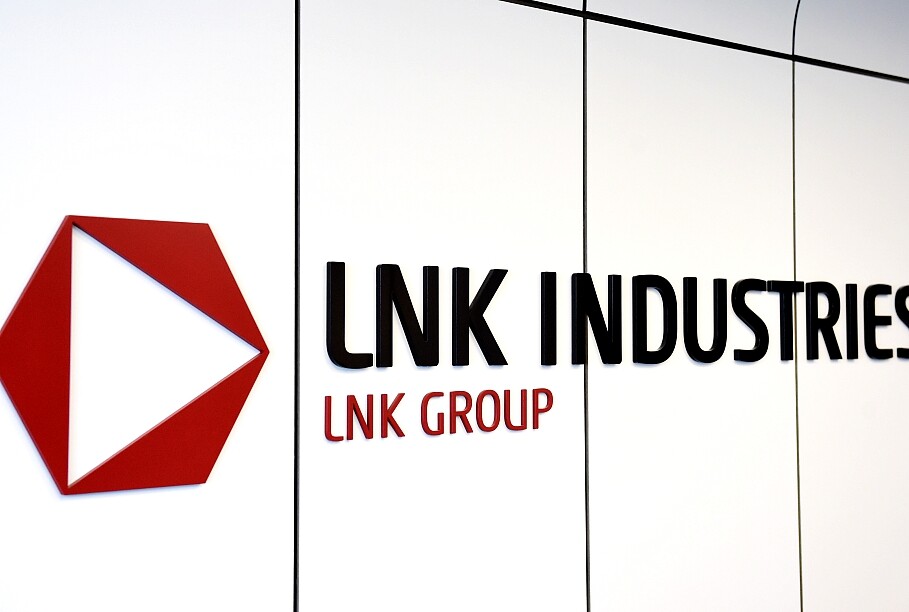“LNK Industries” kara laikā palīdzējusi Krievijai aprīkot ostu Murmanskā