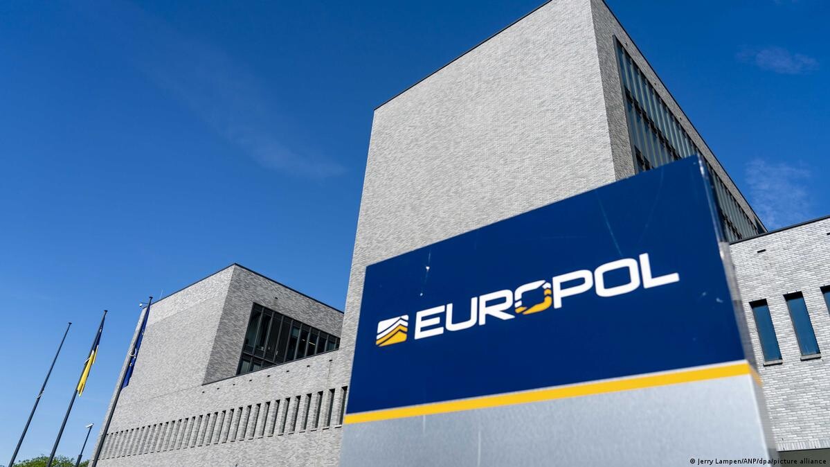 “Eiropols”: Teroristi Eiropā kļūst jaunāki