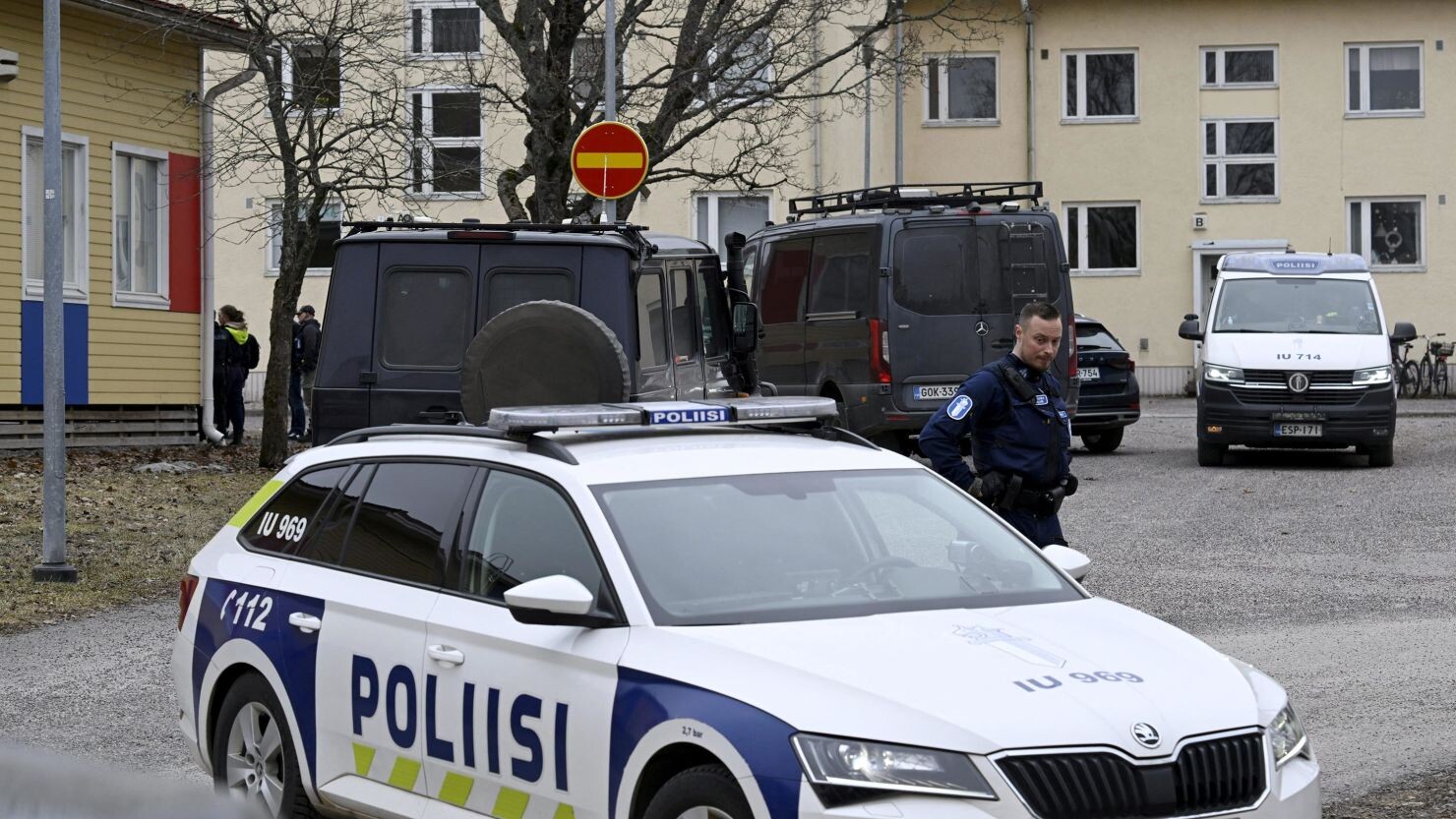 Somijas policija: Aizdomās par klasesbiedra nošaušanu turētais bijis pazemošanas upuris