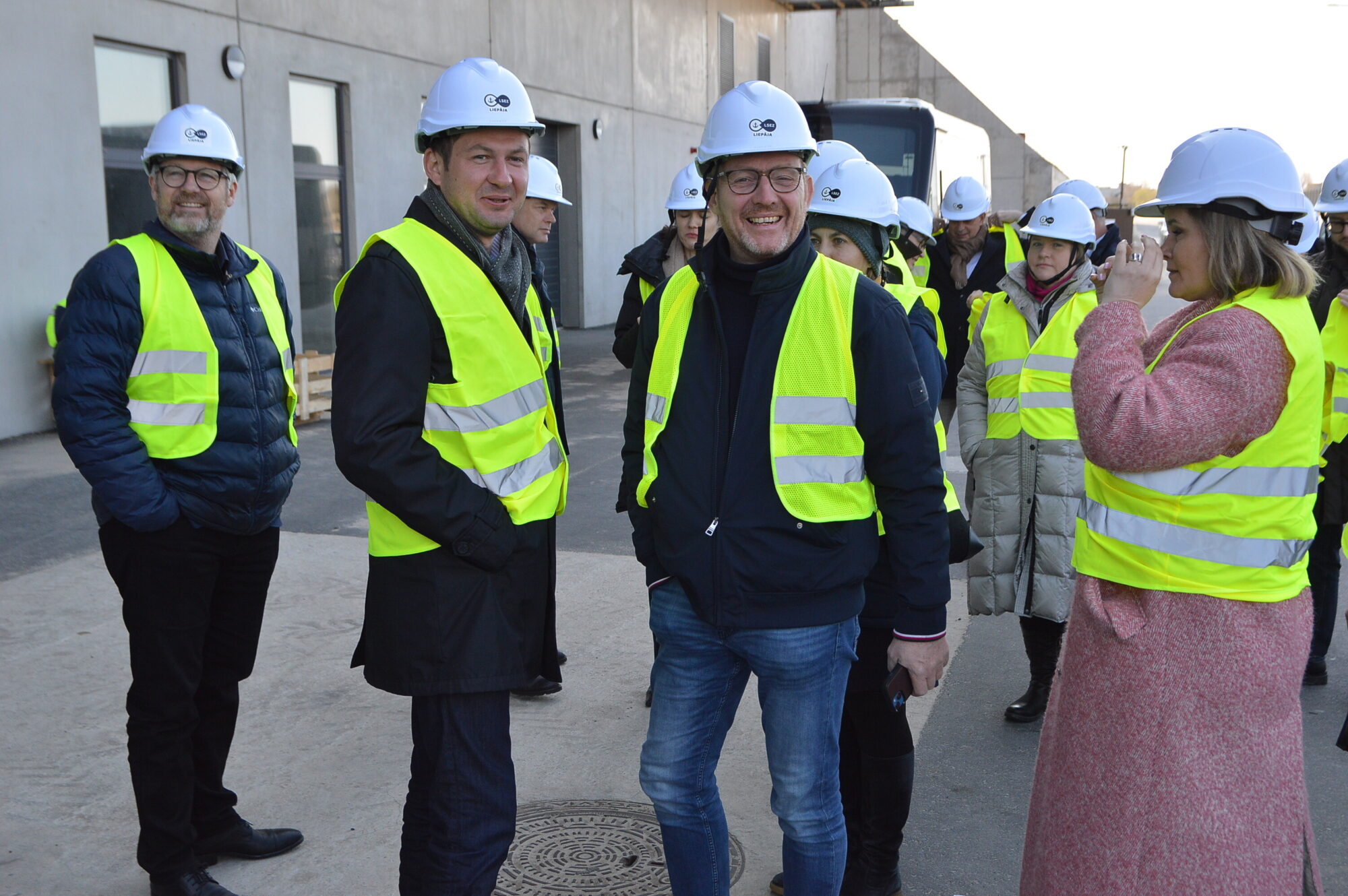 Video: Sper būtisku soli pretim vēja enerģijas centram Liepājā
