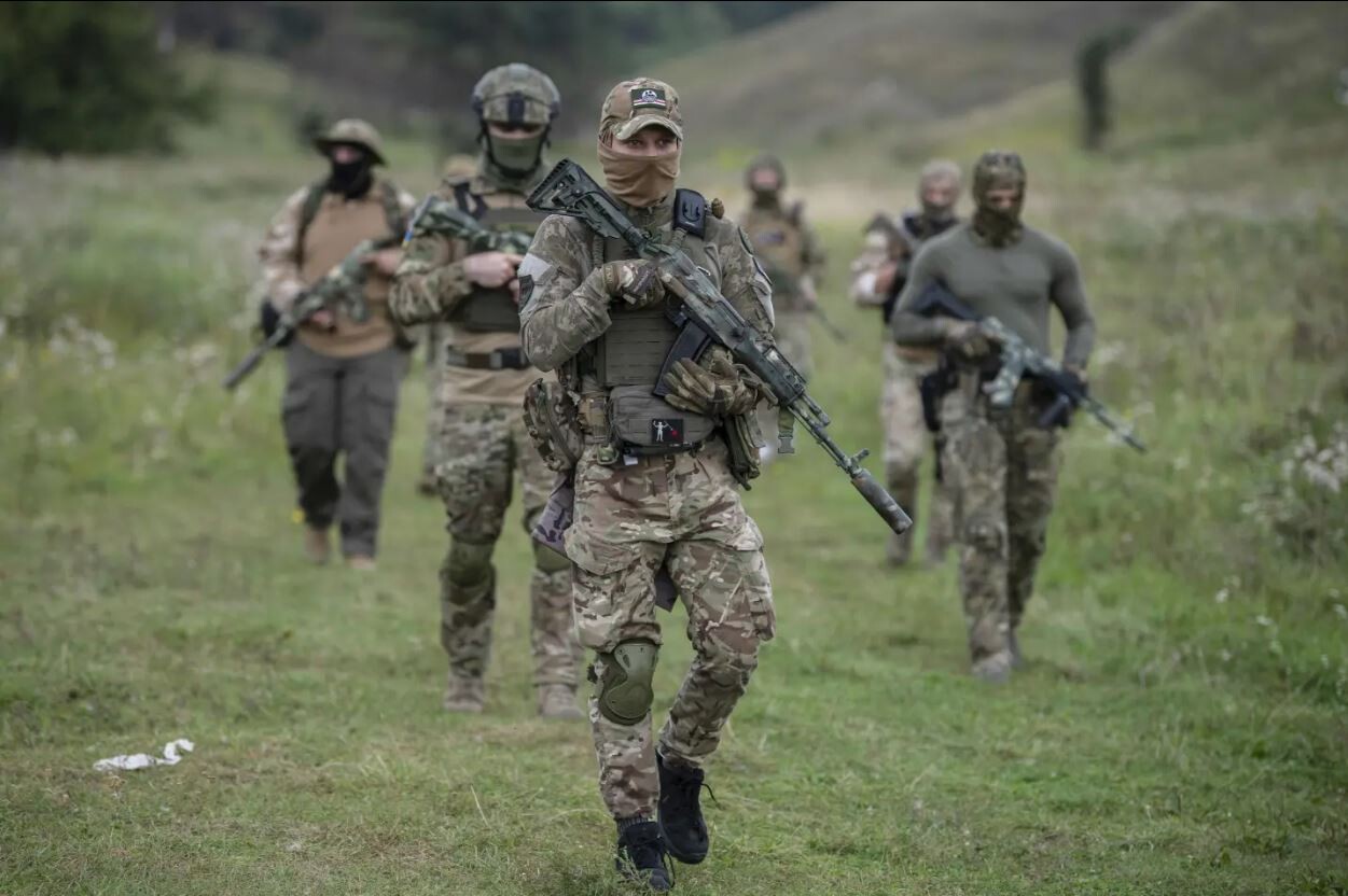 Polija neaizsargās aizbēgušos iesaukuma vecuma ukraiņus