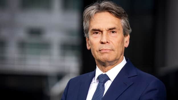 Shofs stājies Nīderlandes premjerministra amatā