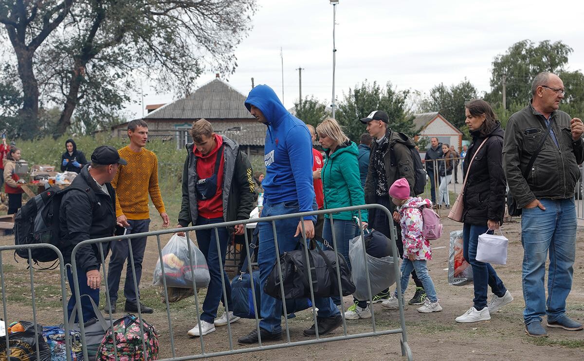 No Harkivas apgabala pierobežas evakuēti 4500 iedzīvotāju