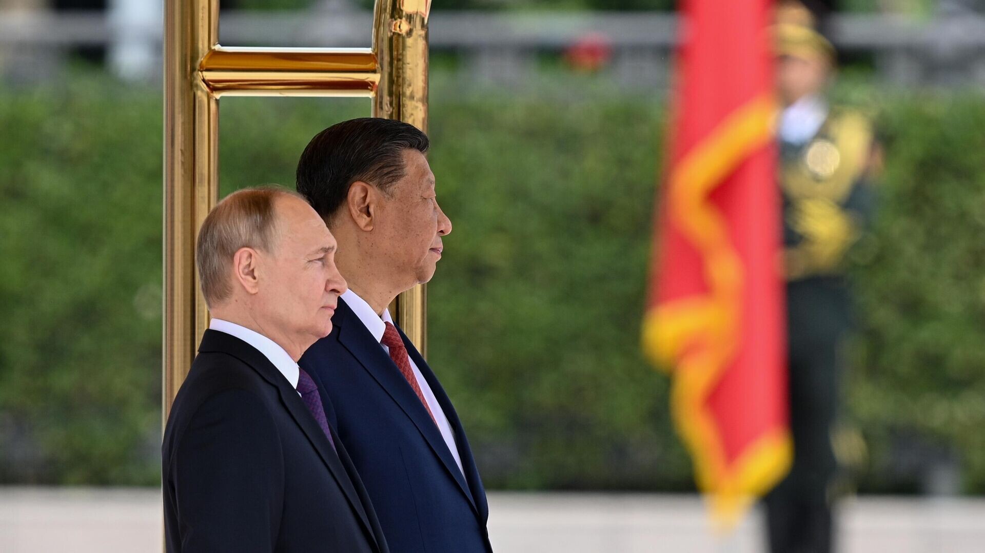 Putins Pekinā tiekas ar Sji