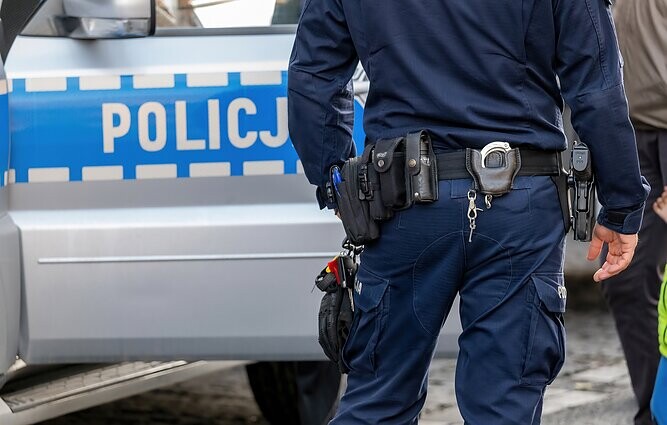 Polijā aizdomās par ļaunprātīgu dedzināšanu Krievijas uzdevumā aizturēti trīs cilvēki