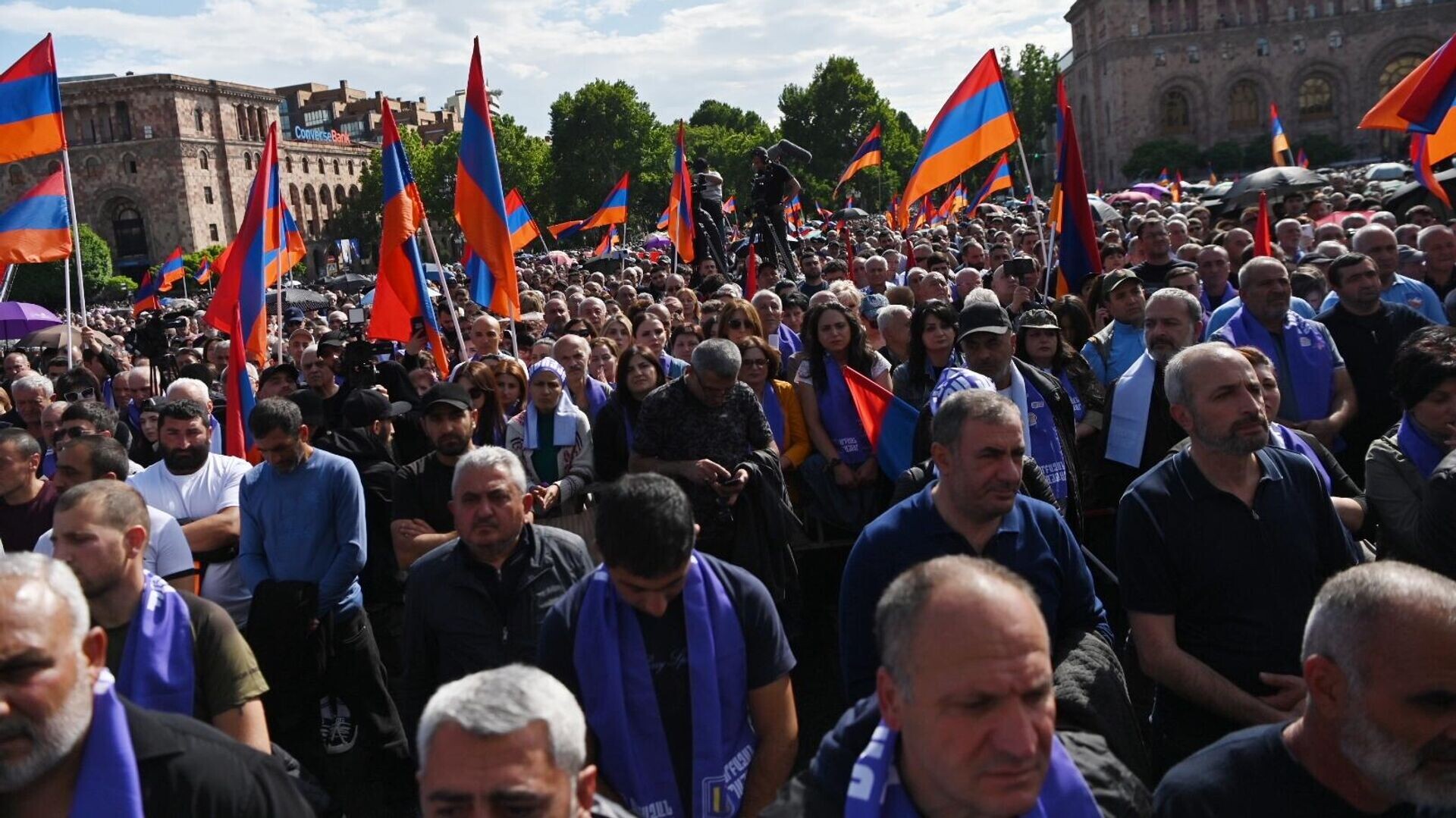 Armēnijā protestos aizturēti 226 cilvēki