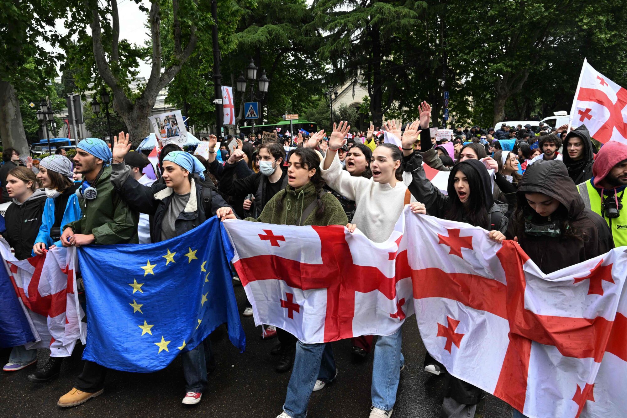 Nedēļas politikas apskats: Kad spriedze izlaužas uz āru