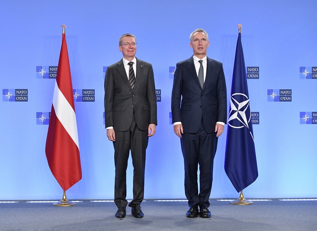 Stoltenbergam piešķirts Triju Zvaigžņu ordenis
