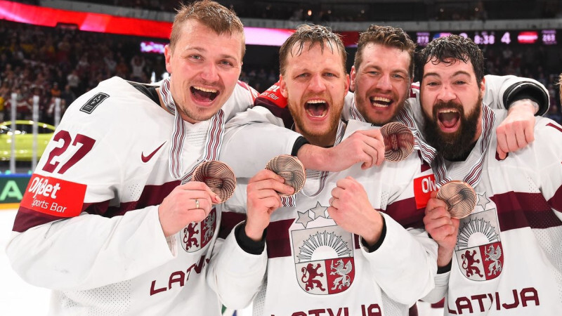 Latvijas hokejisti pasaules čempionāta pirmajā spēlē tiksies ar Poliju