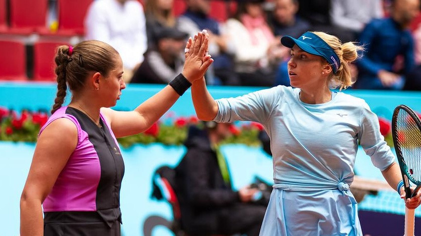 Ostapenko sasniedz Francijas atklātā čempionāta dubultspēļu sacensību otro kārtu