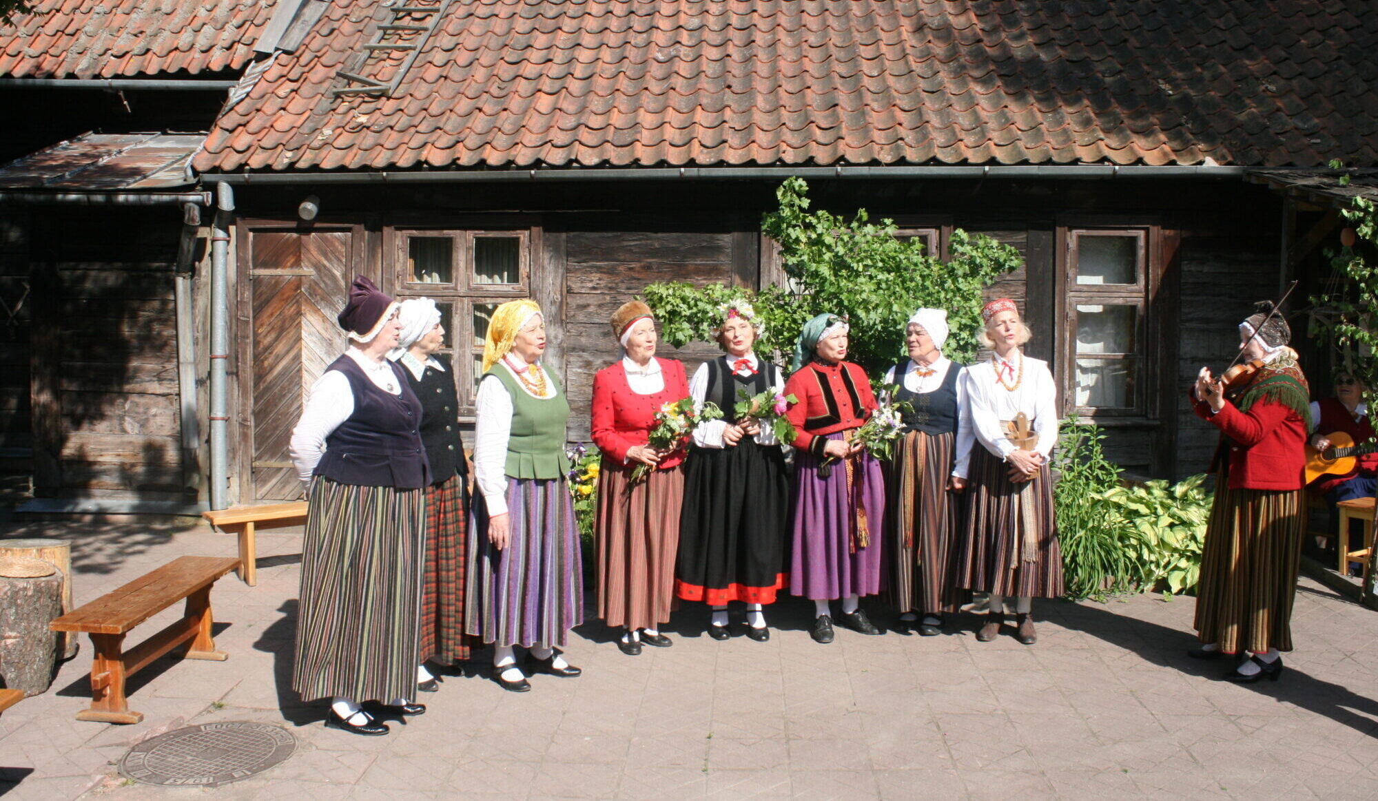 Aicina uz Māmiņdienas pasākumu folkloras centrā “Namīns”