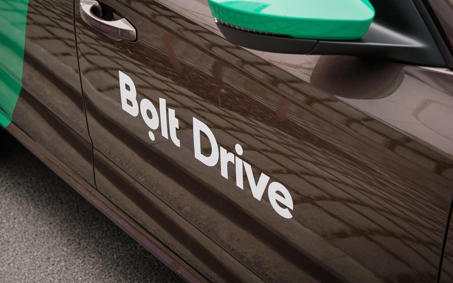 Avārijā Rīgas centrā gājis bojā “Bolt Drive” koplietošanas automašīnas vadītājs