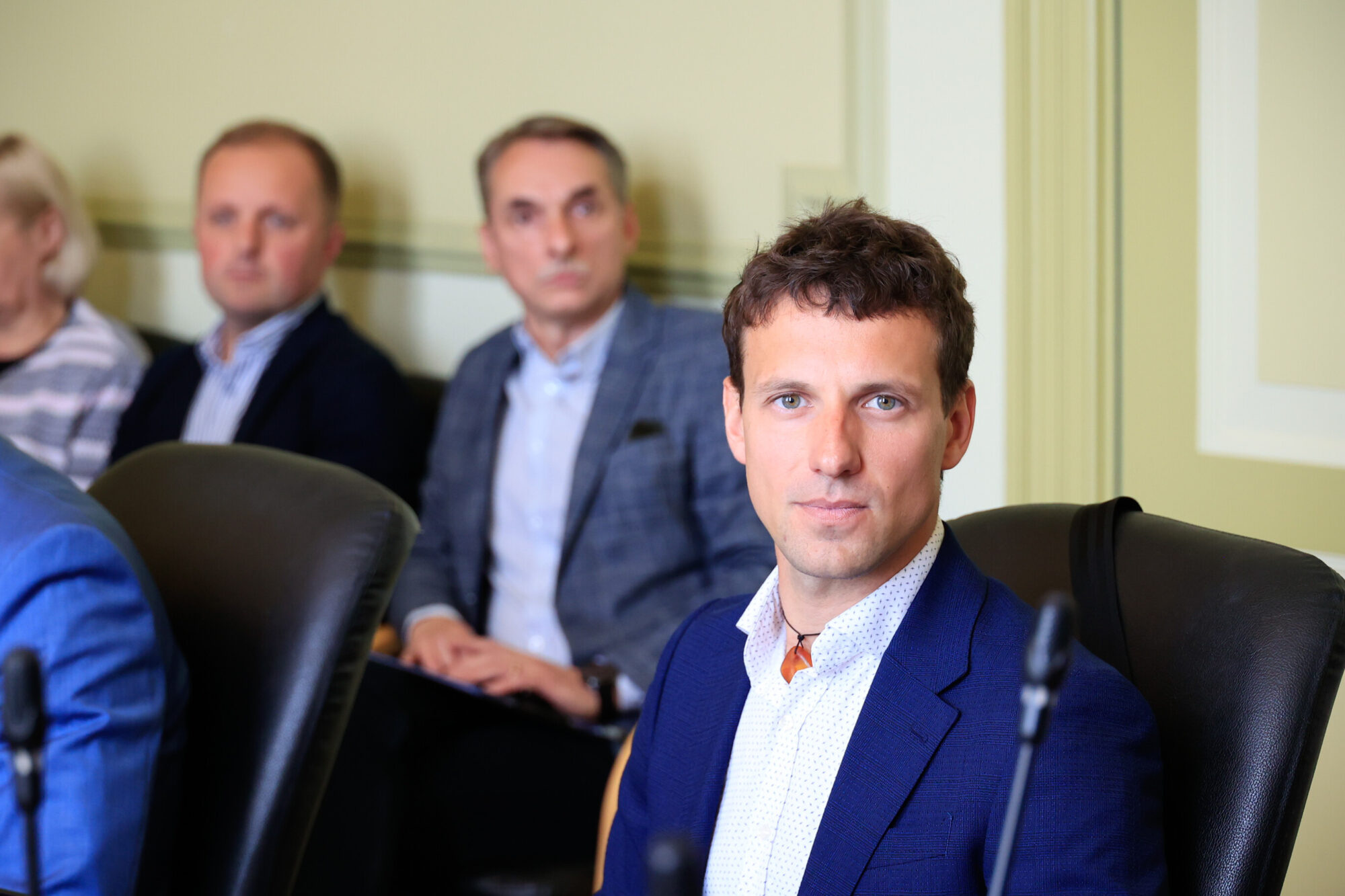 Liepājas domē deputātu Gintu Ročānu nomaina Kristers Krafts