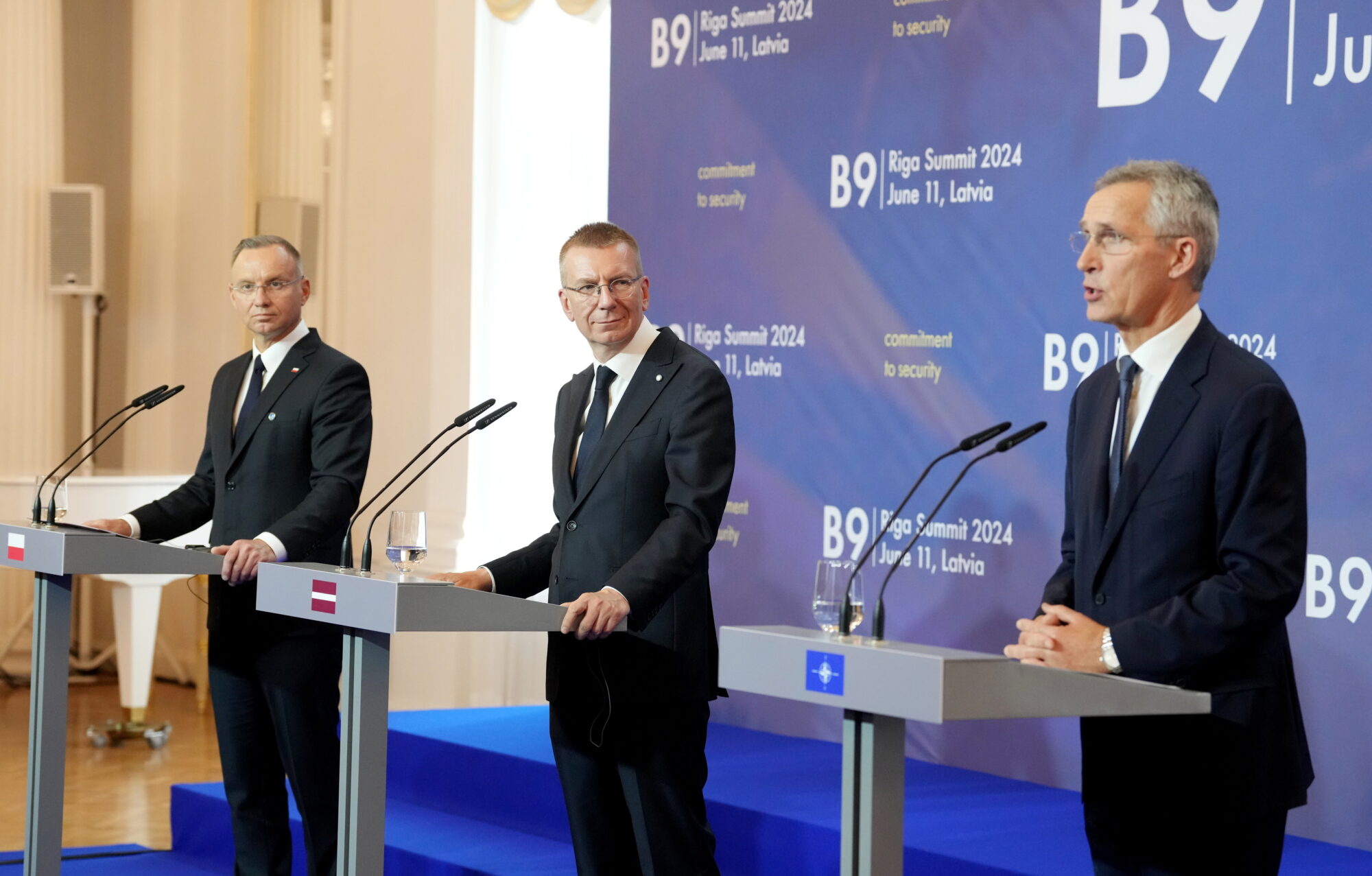 Prezidents noraida ziņas, ka NATO Austrumu flanga valstu samitā nav panākta vienota nostāja par pienākumu visām dalībvalstīm atbalstīt Ukrainu