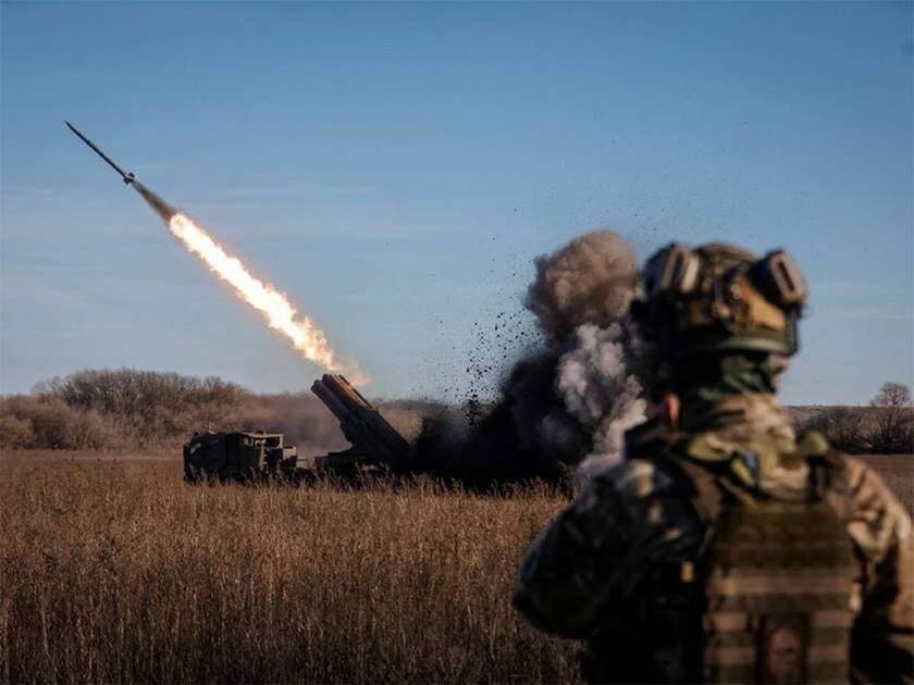 Ukraiņi notriekuši deviņus dronus un vadāmo raķeti