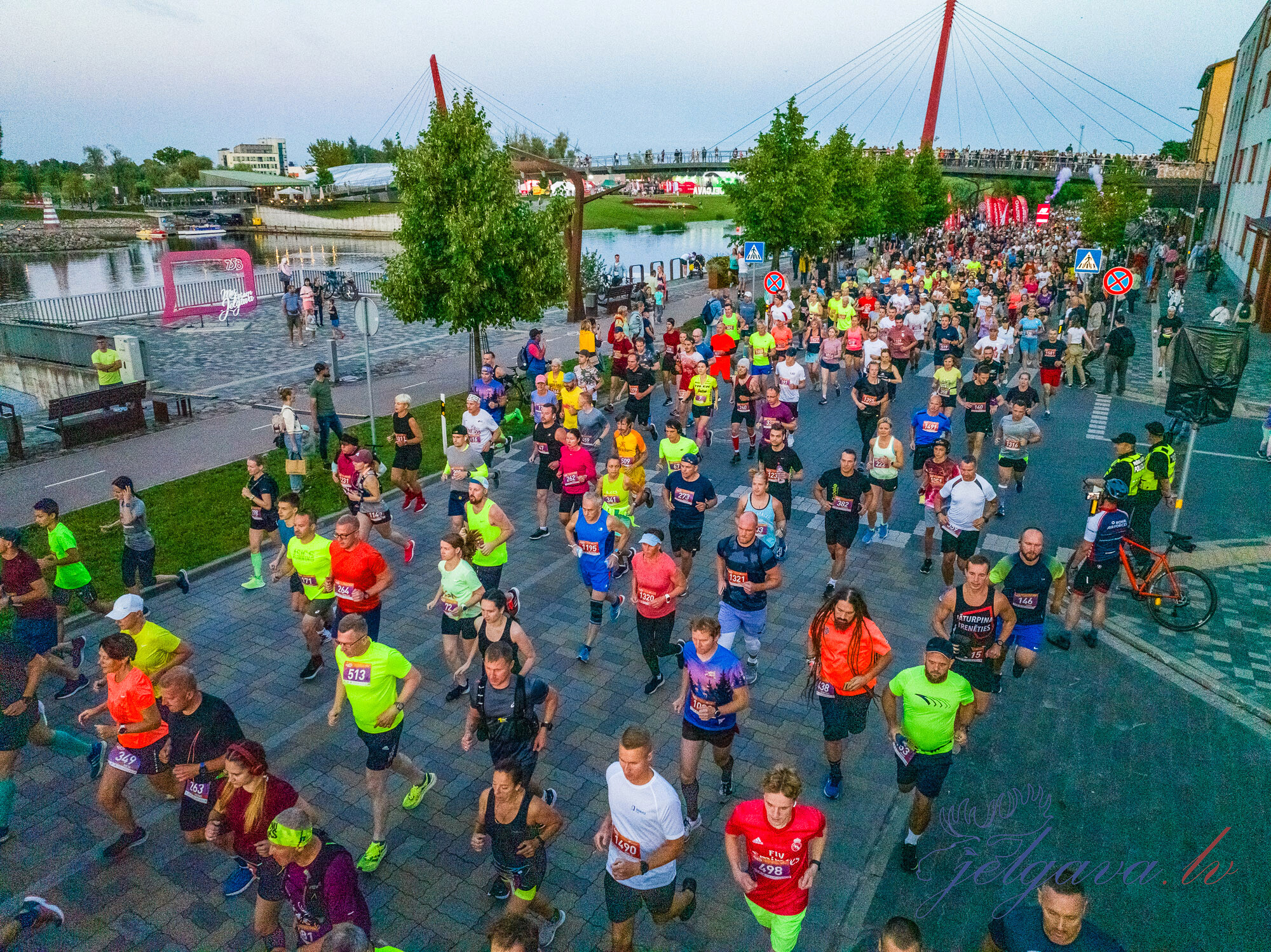 Zemgale: Gatavojas Jelgavas Nakts pusmaratonam