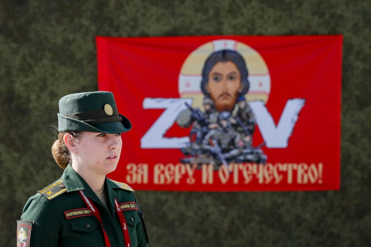 Krievija sākusi vervēt cietumnieces karošanai Ukrainā