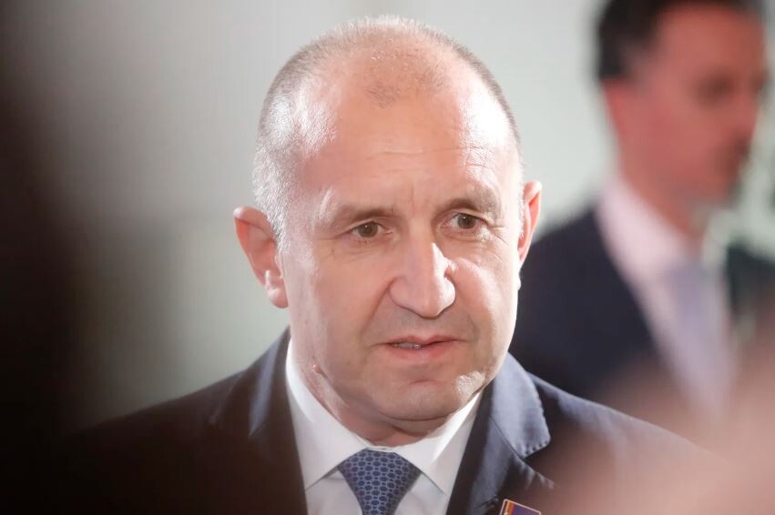 Bulgārijas prezidents domstarpību dēļ ar valdību Ukrainas jautājumā nedosies uz NATO samitu