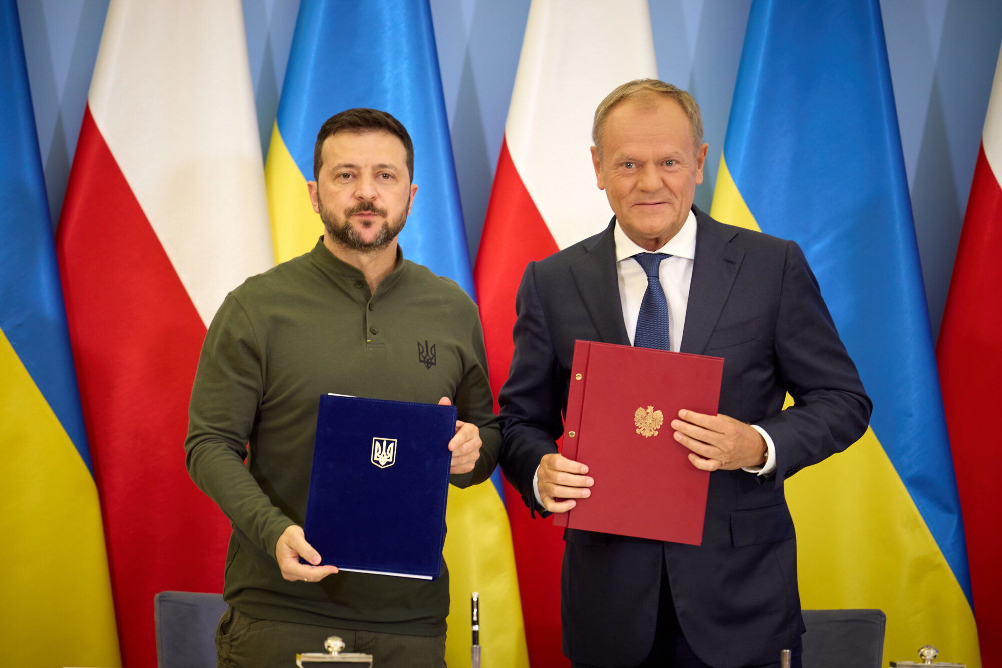 Polija un Ukraina paraksta vienošanos par sadarbību aizsardzībā
