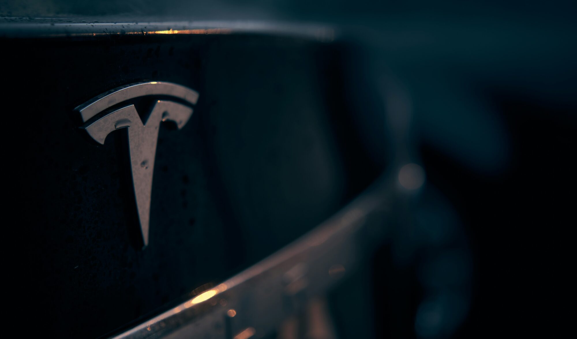 “Tesla” un BMW vēršas ES Tiesā saistībā ar papildu muitas nodevām Ķīnā ražotajiem elektroauto