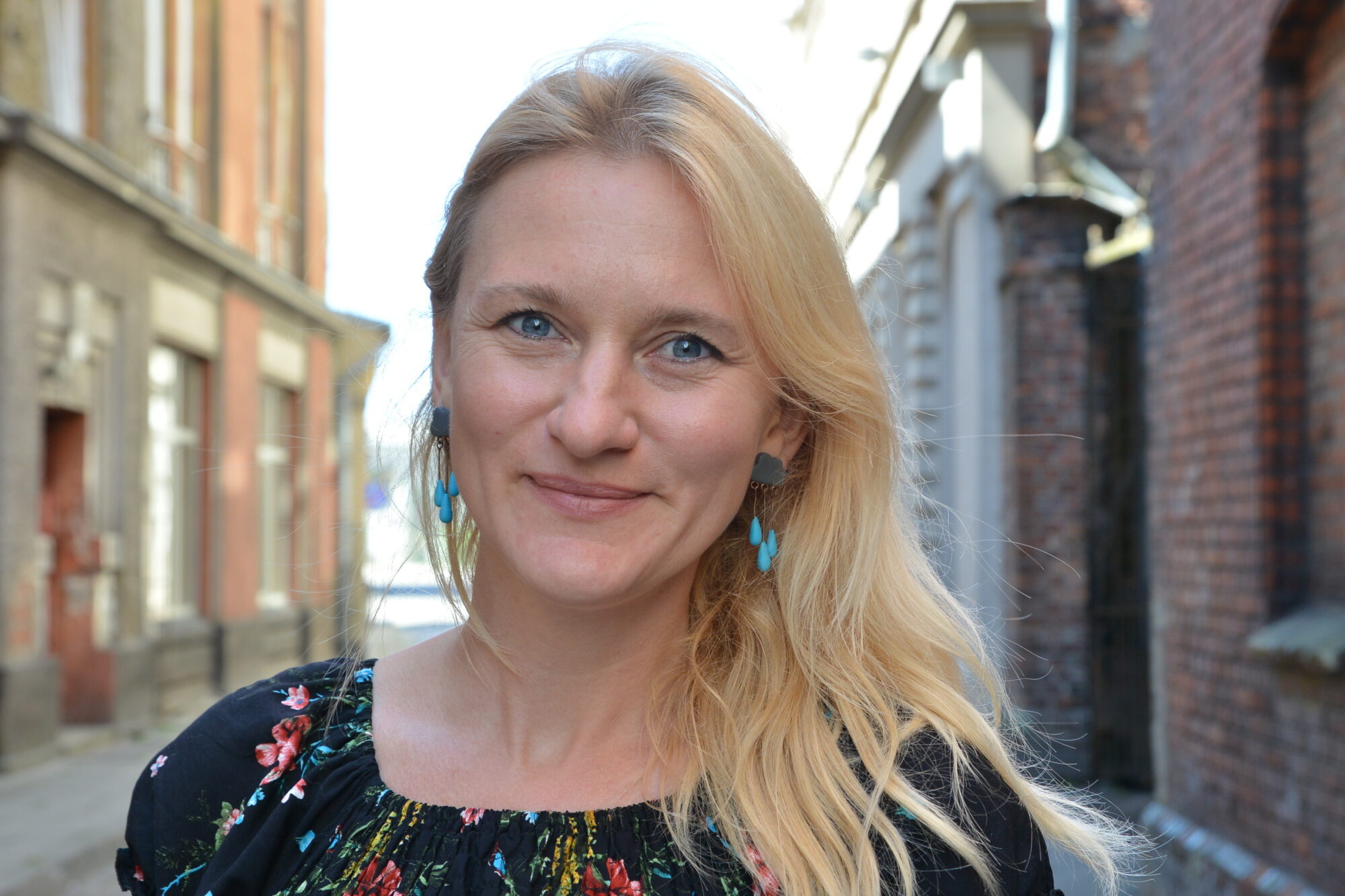 Inese Ķestere: Kopaina ar latviešu valodu ir tik bēdīga, ka negribas stāvēt malā