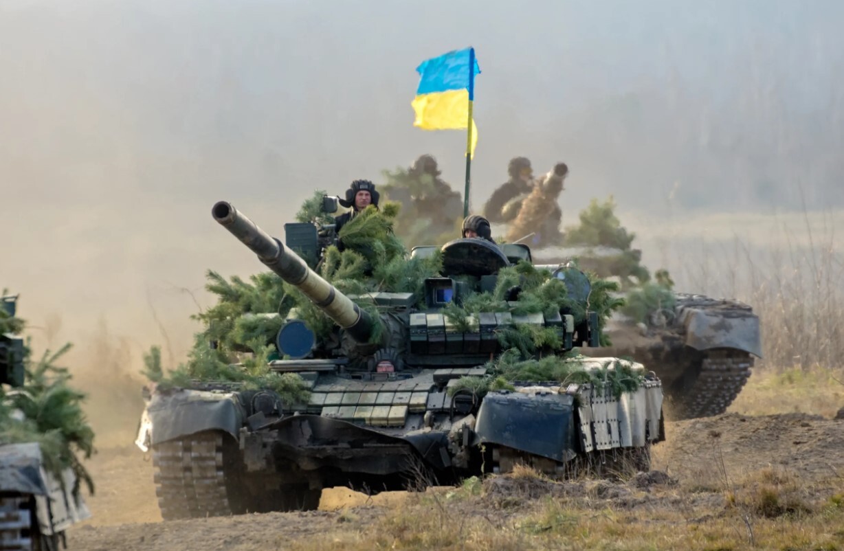 Ukrainas parlaments pagarina kara stāvokli un mobilizāciju